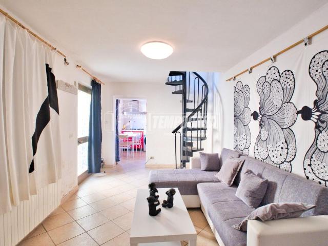 Casa indipendente in vendita a Novara