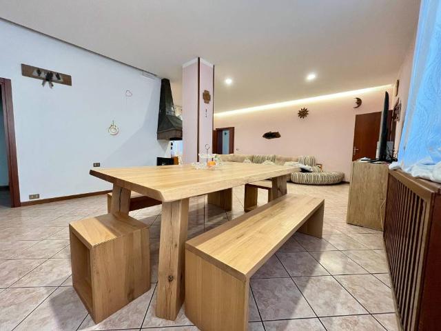 Casa indipendente in vendita a Nove VI