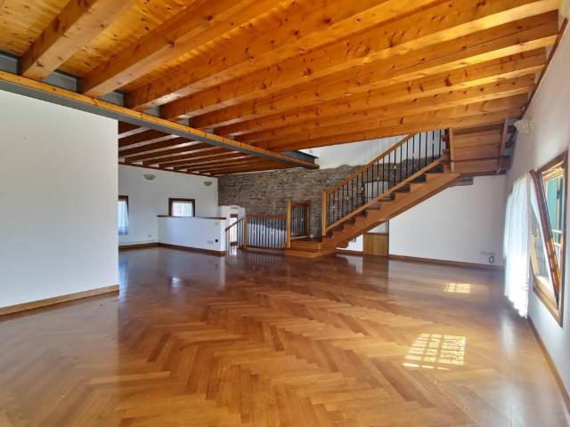 Casa indipendente in vendita a Nove VI