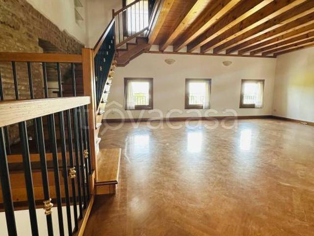 Casa indipendente in vendita a Nove via Ca' Boina