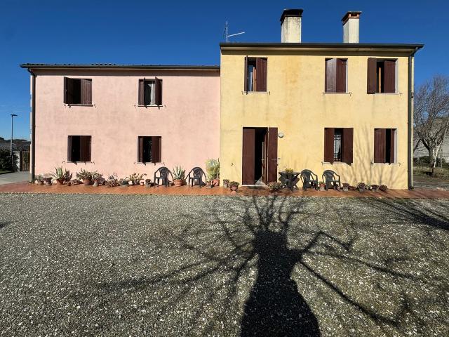 Casa indipendente in vendita a Noventa Vicentina