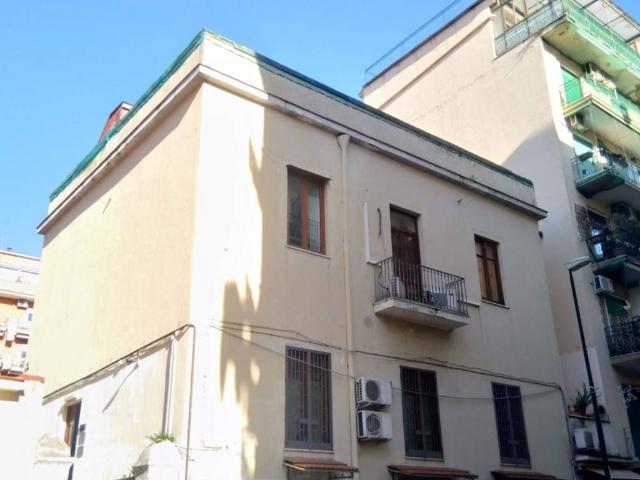Casa indipendente in vendita a Napoli NA