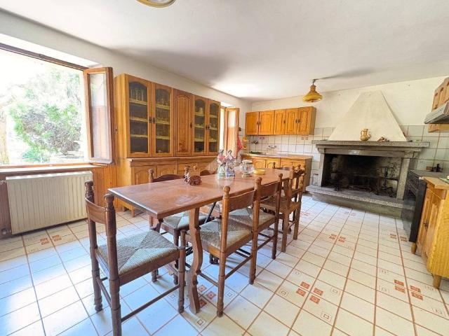 Casa indipendente in vendita a Narni TR