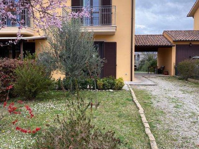 Casa indipendente in vendita a Narni TR