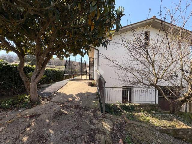 Casa indipendente in vendita a Narni TR