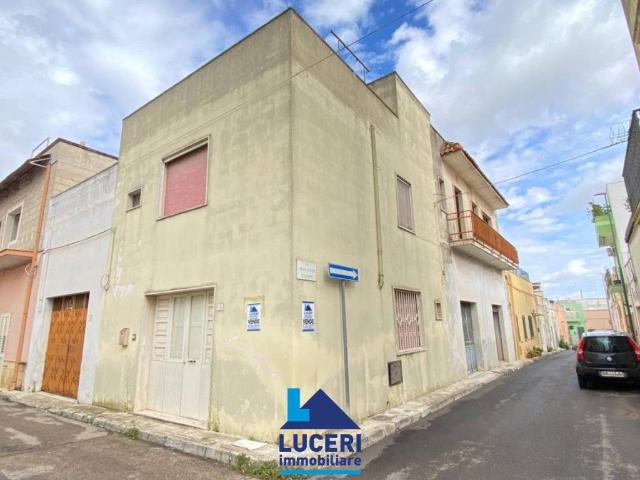 Casa indipendente in vendita a Neviano LE