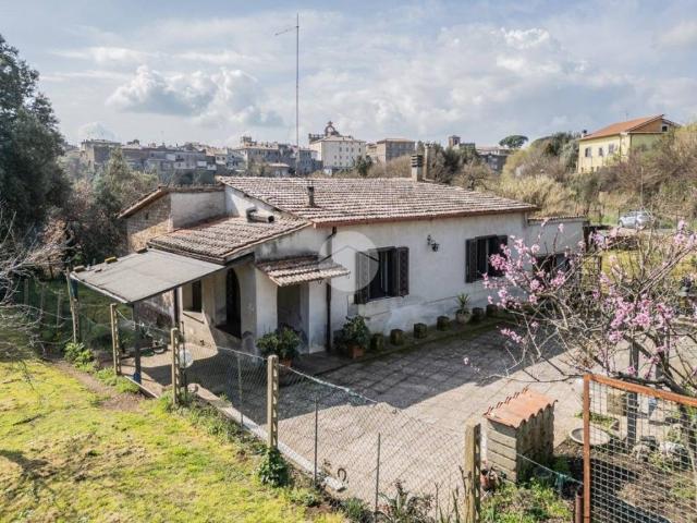 Casa indipendente in vendita a Nepi VT