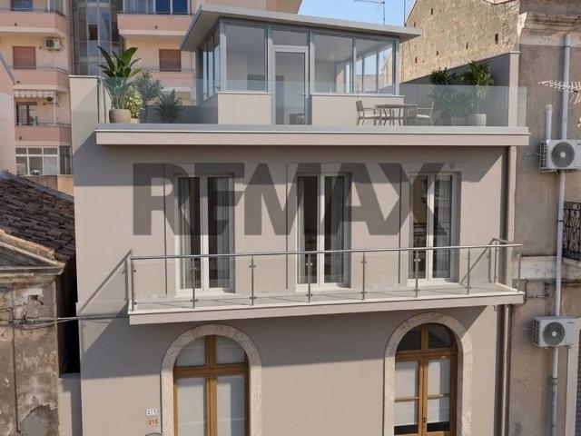 Casa indipendente in vendita a Nizza di Sicilia ME