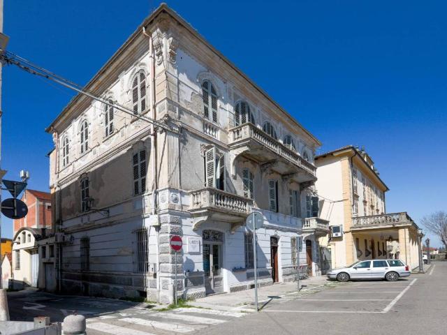 Casa indipendente in vendita a Nizza Monferrato AT