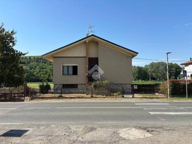 Casa indipendente in vendita a Nizza Monferrato strada ponteverde, 24