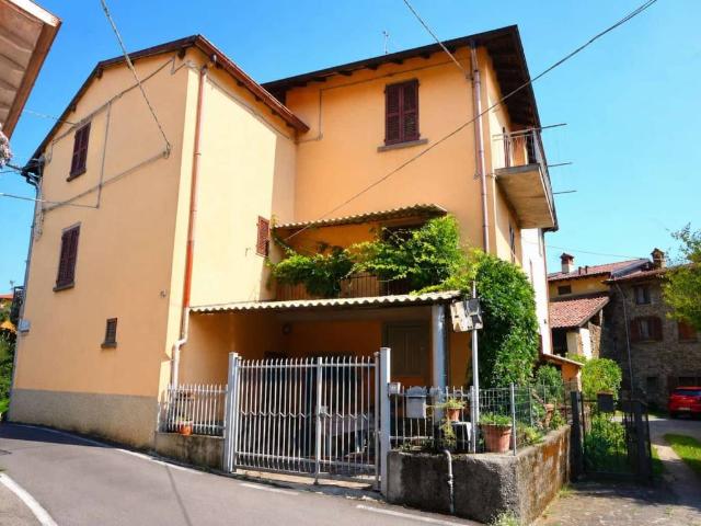 Casa indipendente in vendita a Sotto il Monte Giovanni XXIII BG