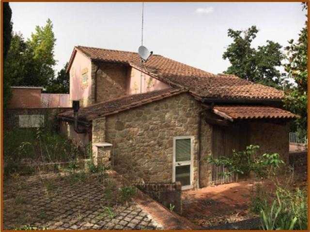 Casa indipendente in vendita a Sovicille SI