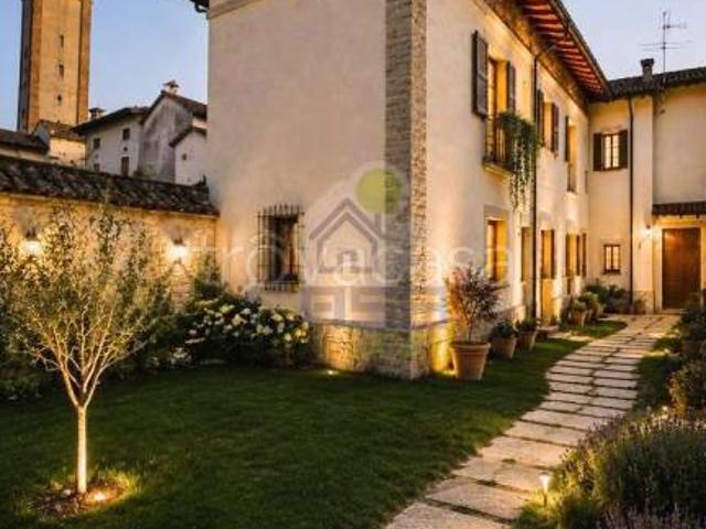 Casa indipendente in vendita a Somaglia via san rocco