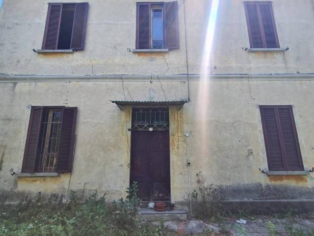 Casa indipendente in vendita a Somma Lombardo VA