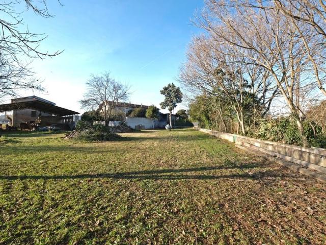 Casa indipendente in vendita a Sommacampagna VR