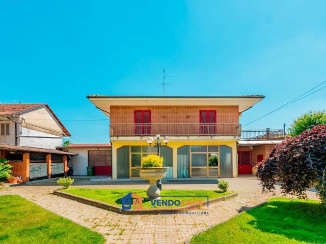 Casa indipendente in vendita a Sommariva del Bosco CN