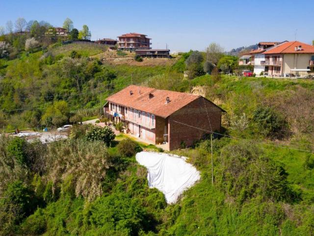 Casa indipendente in vendita a Sommariva Perno CN