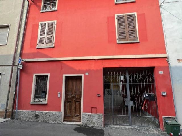 Casa indipendente in vendita a Soncino CR