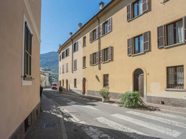 Casa indipendente in vendita a Sondrio SO