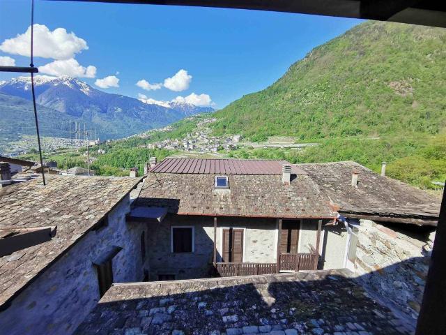 Casa indipendente in vendita a Sondrio SO