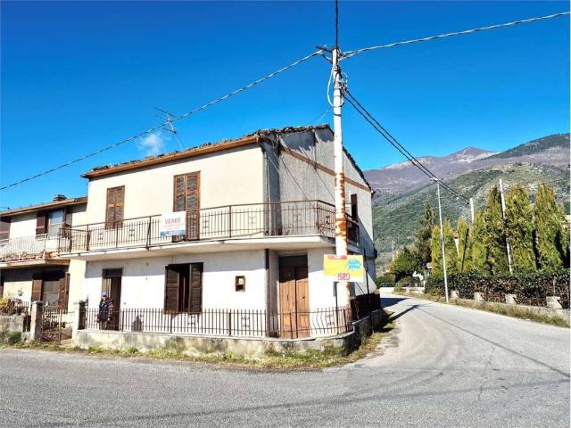 Casa indipendente in vendita a Sora FR