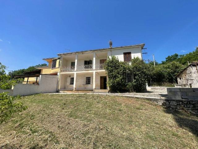 Casa indipendente in vendita a Sora FR