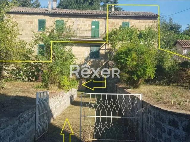 Casa indipendente in vendita a Sorano GR