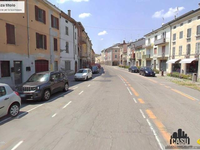Casa indipendente in vendita a Soragna PR