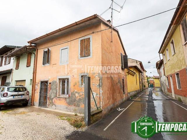 Casa indipendente in vendita a Soresina CR