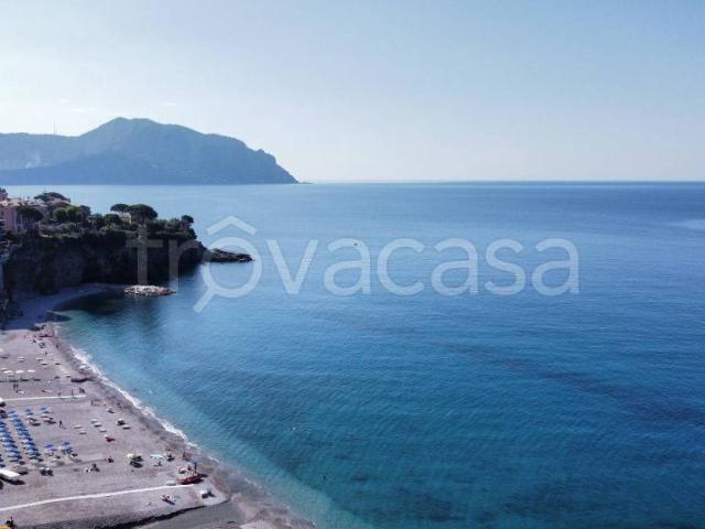 Casa indipendente in vendita a Sori via Ernesto Caorsi