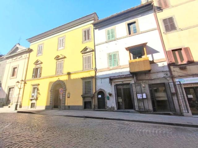 Casa indipendente in vendita a Soriano nel Cimino VT