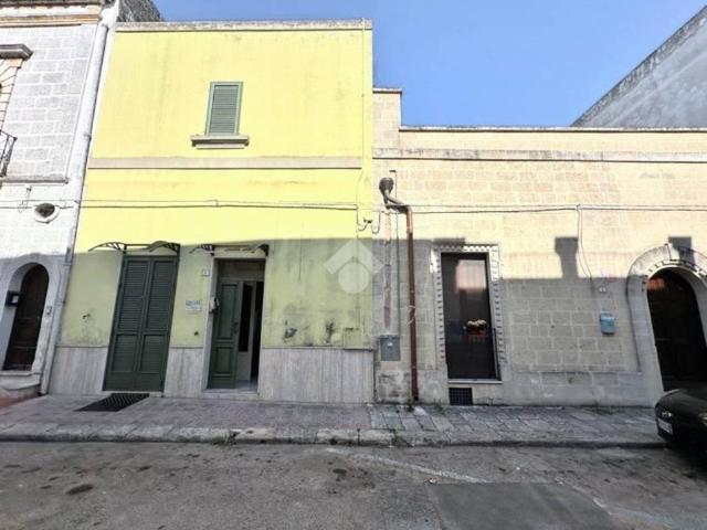 Casa indipendente in vendita a Sava TA
