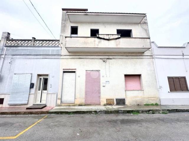 Casa indipendente in vendita a Sava TA
