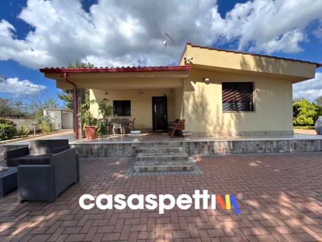 Casa indipendente in vendita a Sava strada San Giovanni snc
