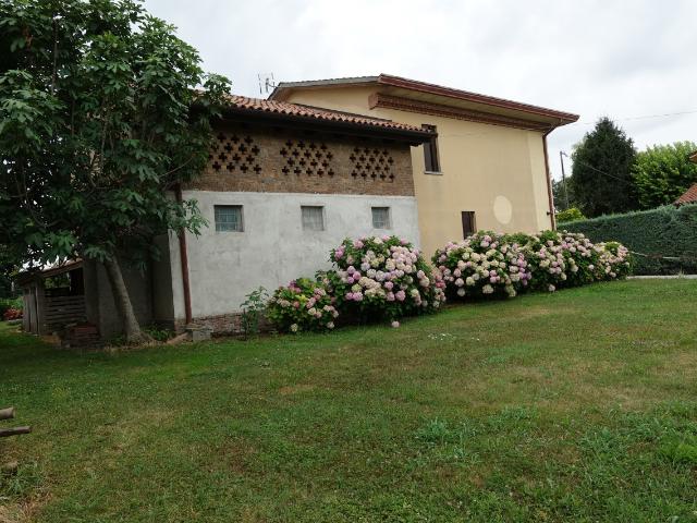 CASA INDIPENDENTE in VENDITA a SACCOLONGO SACCOLONGO di 7 vani