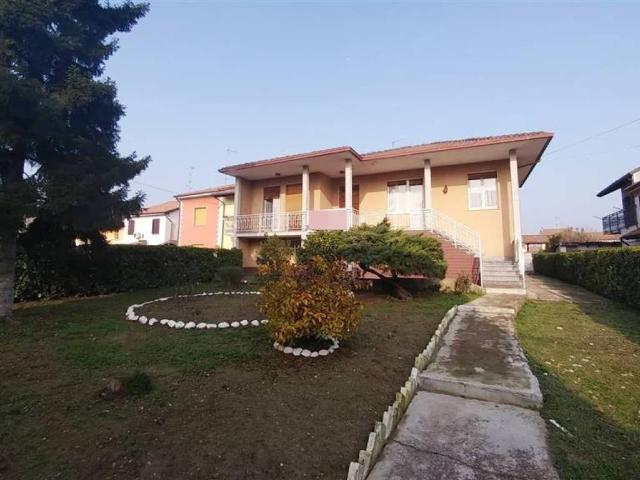 Casa indipendente in vendita a Sale AL