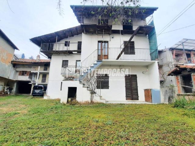 Casa indipendente in vendita a Salerano Canavese TO