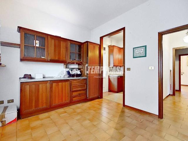 Casa indipendente in vendita a Salsomaggiore Terme PR