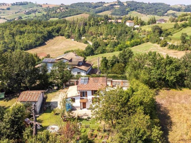 Casa indipendente in vendita a Salsomaggiore Terme PR