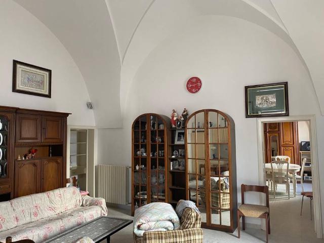 Casa indipendente in vendita a Salve LE
