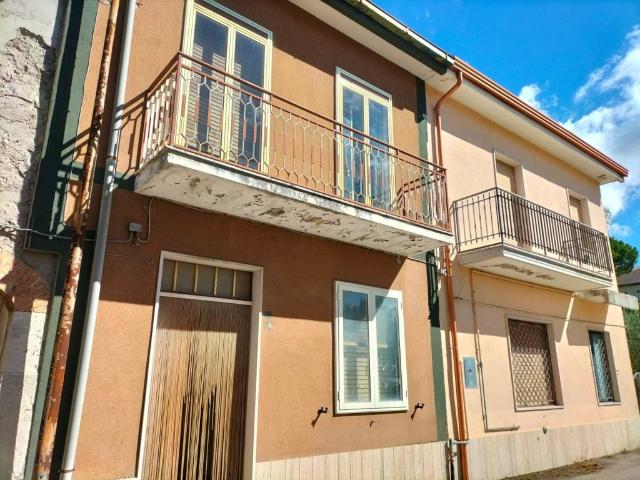 Casa indipendente in vendita a San Marco dei Cavoti BN