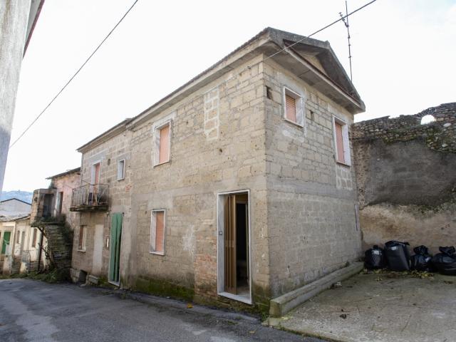 CASA INDIPENDENTE in VENDITA a SAN MARTINO SANNITA