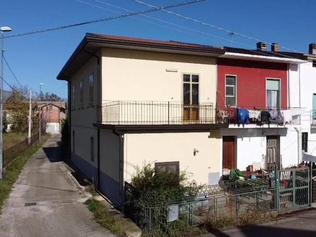 Casa indipendente in vendita a San Martino Valle Caudina AV