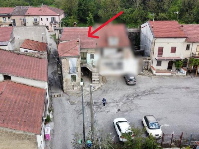 Casa indipendente in vendita a San Martino Valle Caudina AV