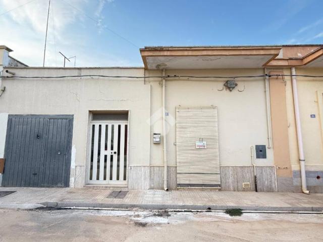 Casa indipendente in vendita a San Michele Salentino BR