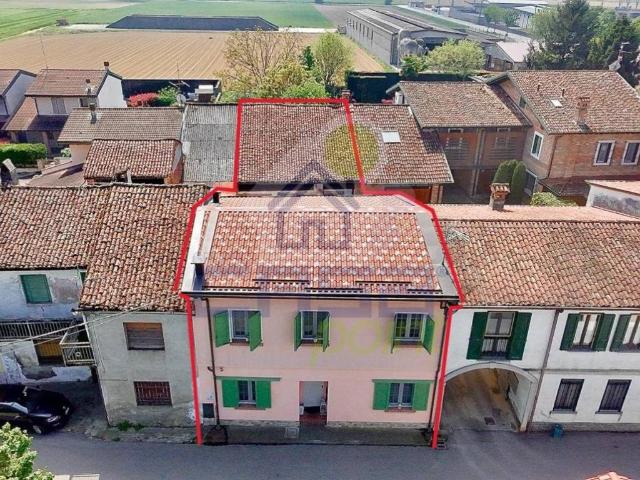 Casa indipendente in vendita a San Bassano CR