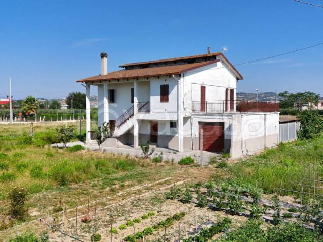 Casa indipendente in vendita a San Benedetto del Tronto, Porto D'ascoli