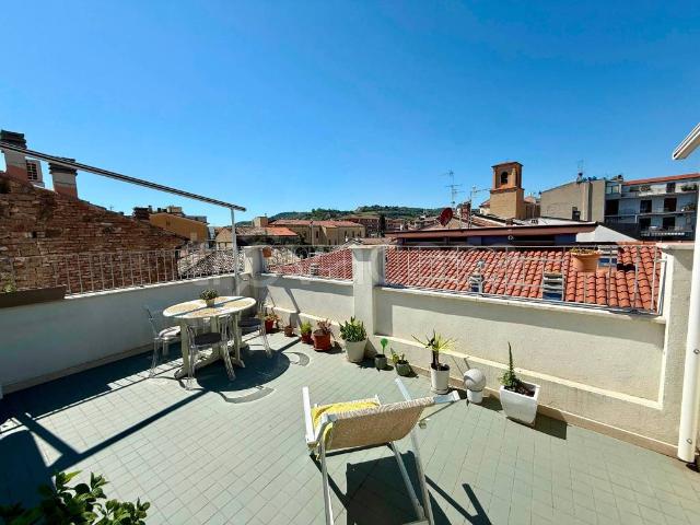 Casa indipendente in vendita a San Benedetto del Tronto via Volturno, 42