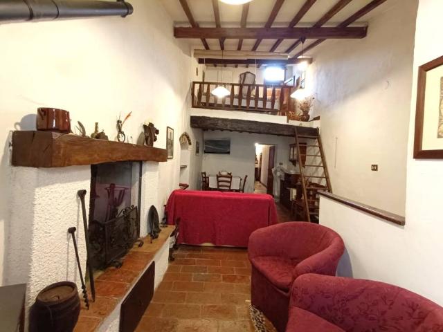 Casa indipendente in vendita a San Casciano dei Bagni SI