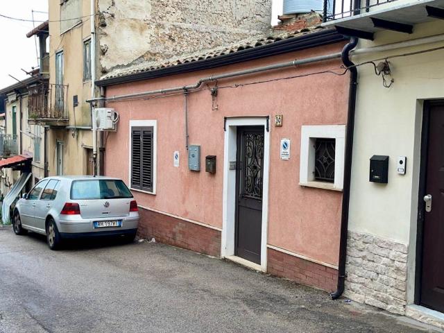 Casa indipendente in vendita a San Cataldo via regina elena 30